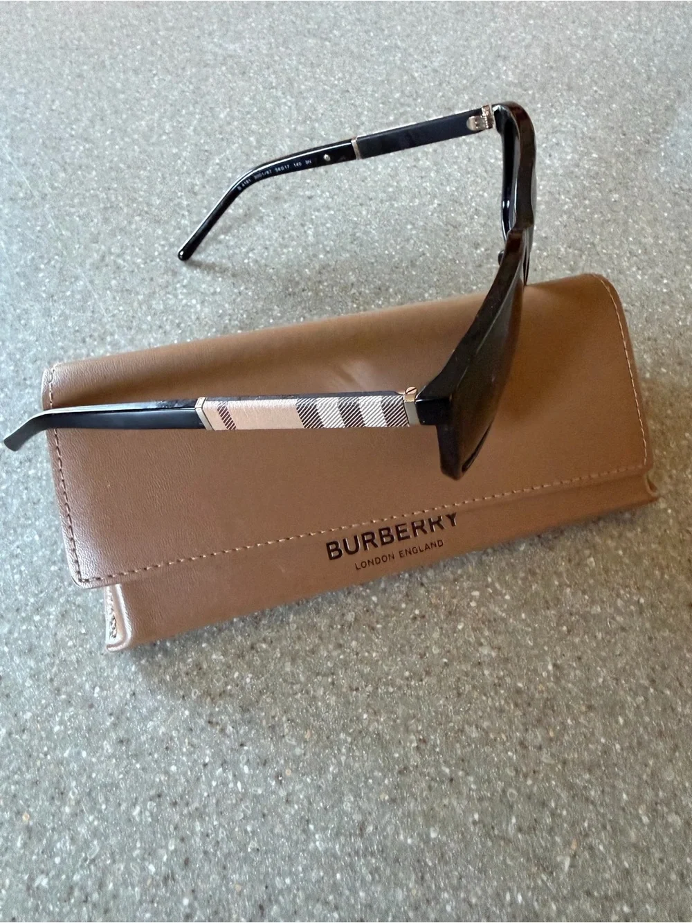 Burberry Black Frame Sunglasses with Gold Hinges and Tan Case Accent - Picture 1 of 6